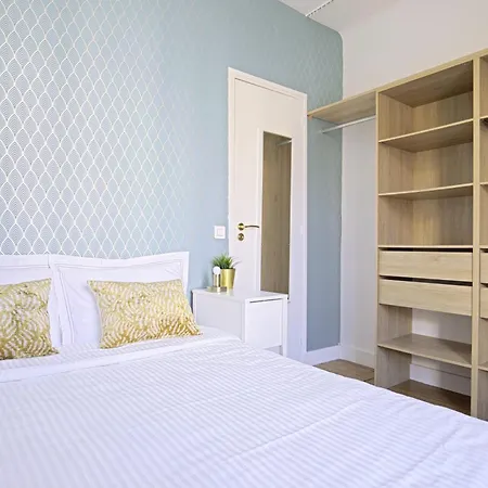 Apartment Luxury In The So Chic 16th District Paris